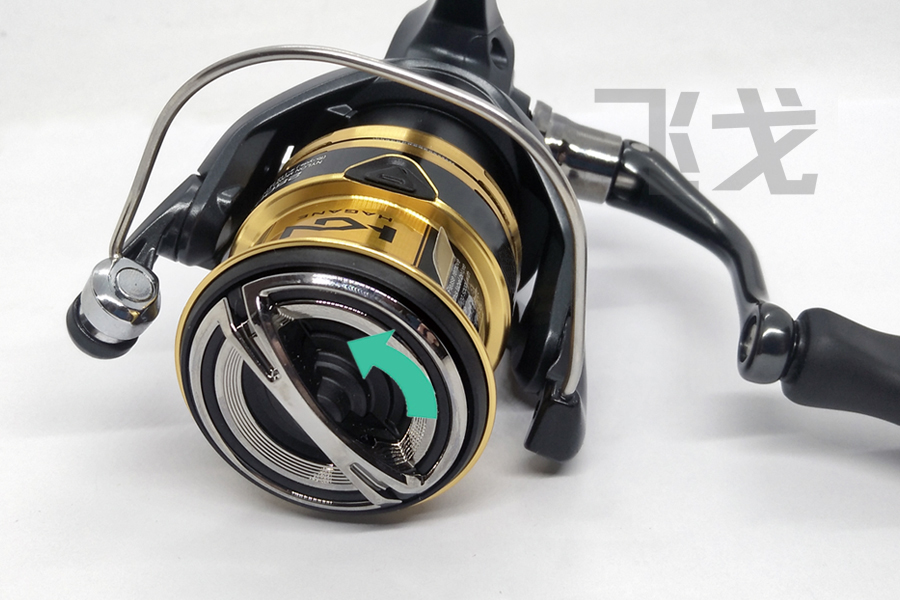 ŵSHIMANO SAHARA 22β